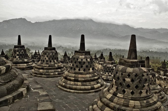 Java Tour visiting Borobudur Temple