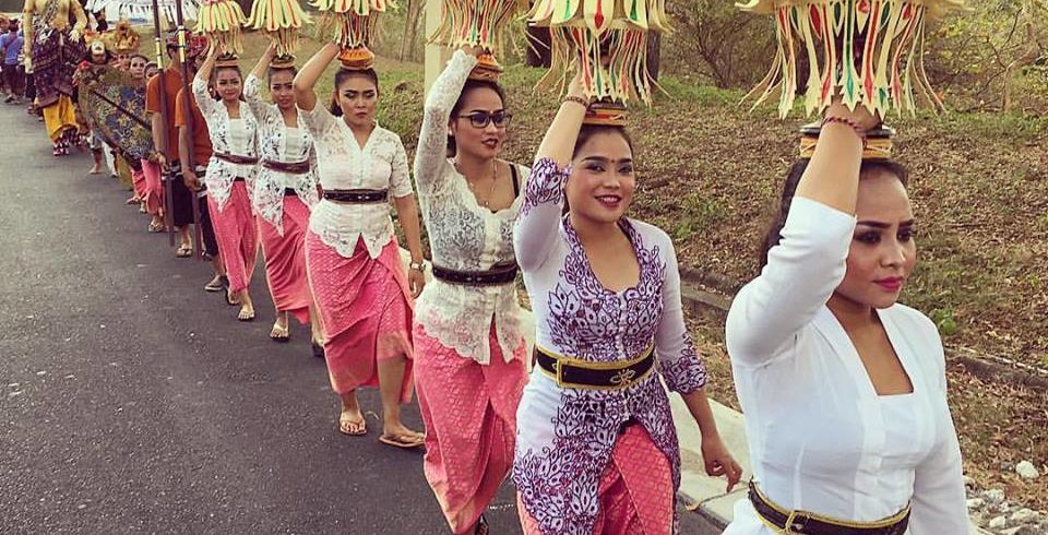 Bali Girls Walking